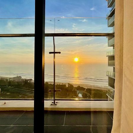 Cap Saint Jacques - Beachfront Condo Vung Tau Bagian luar foto